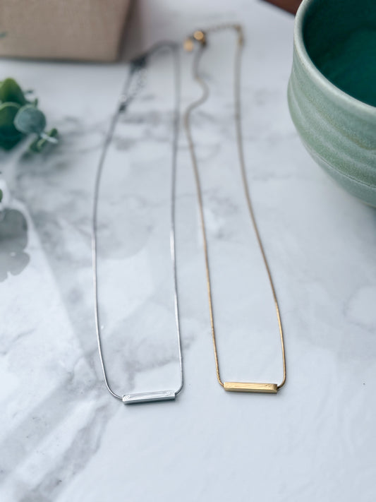 Horizontal Sliding Bar Necklace